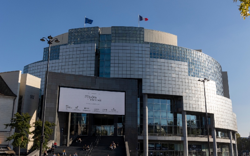 les travaux de l opera bastille estimes a 400 millions d euros