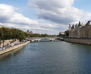 Tous dans la Seine en été ? Après les JO, le pari d'une propreté durable