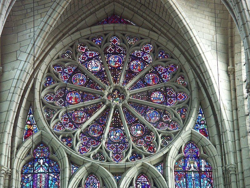 Fin de restauration pour la rose de la cathédrale de Soissons