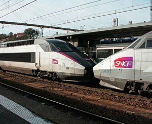 Grève à la SNCF : Clément Beaune prévoit jusqu'à "un train sur deux" dans certaines régions