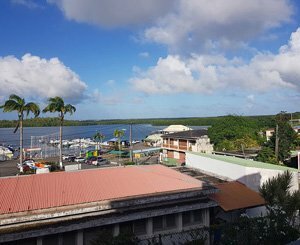 En Guadeloupe, des habitants résignés face à la démolition de leur quartier insalubre