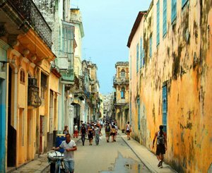 A Cuba, le pari du solaire pour tenter de sortir de la crise énergétique