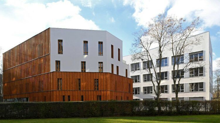 A Paris, du bureau à la résidence Bertelotte, avec NZI