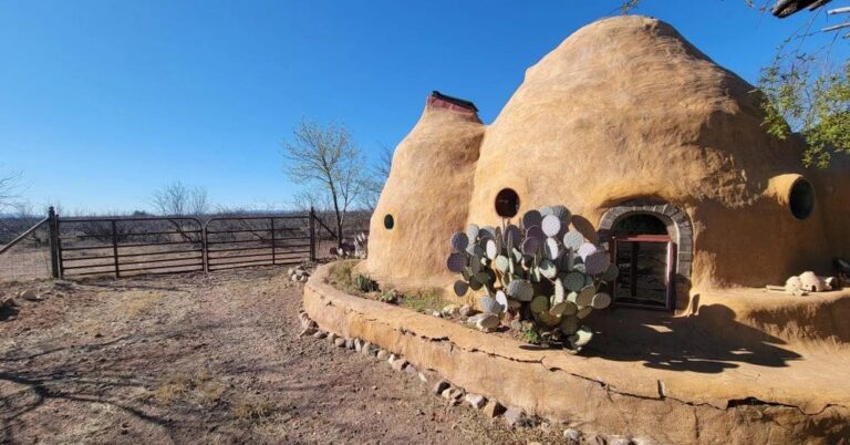 Ransom Ranch : 3 domes en earthbag sur 7 hectares de terrains à acheter en Arizona