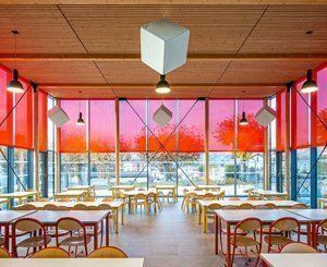 Mermet fournit une protection thermique et visuelle optimale pour un nouveau restaurant scolaire à Vinay (38)
