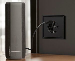 Jung dévoile une prise électrique avec port USB intégré