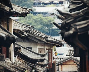 En Chine, un homme défie les ordres de démolition avec une maison insolite