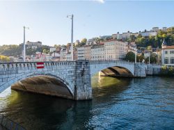 A Lyon, le pont Bonaparte reliant Bellecour à Saint-Jean va subir d'importants travaux