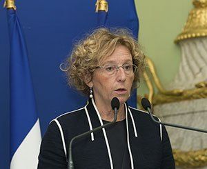 Pénicaud espère "un palier" du chômage partiel, à 12,1 millions de salariés