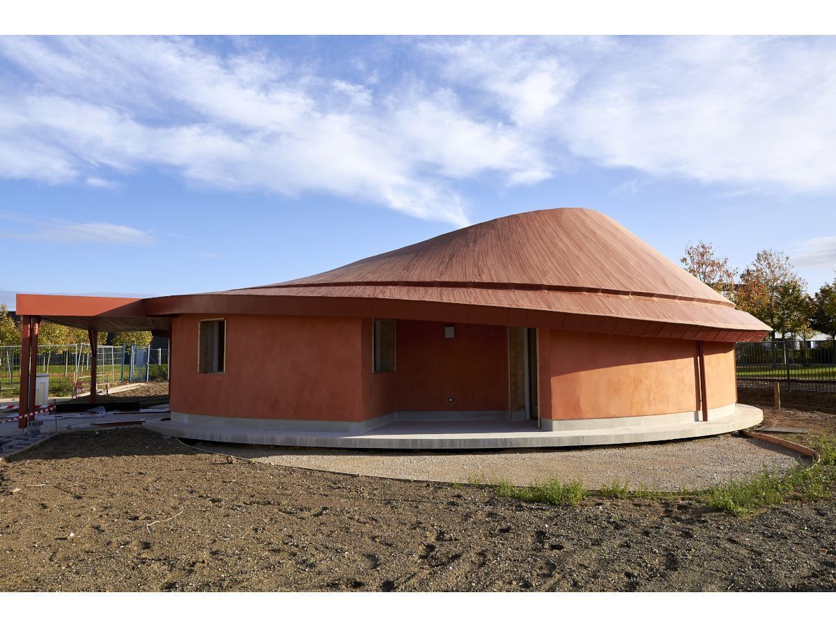 Cinq maisons d'architectes représentant les cinq continents