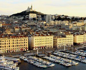 Logement, école, trafics, transport: les plaies de Marseille