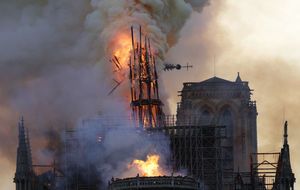 Un concours international pour reconstruire la flèche de Notre-Dame: ce qu'en pensent les architectes