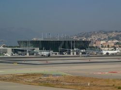 L'extension de l'aéroport de Nice confortée par le Gouvernement