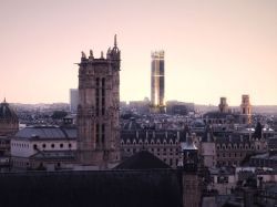 Paris rejette le recours contre la surélévation de la Tour Montparnasse