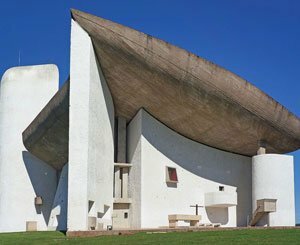 La chapelle de Ronchamp, œuvre de Le Corbusier, arrive à la moitié de sa restauration