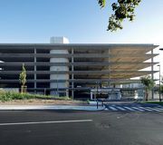 Infra-sculpture, un parking relais à Nantes par R architecture et Claas