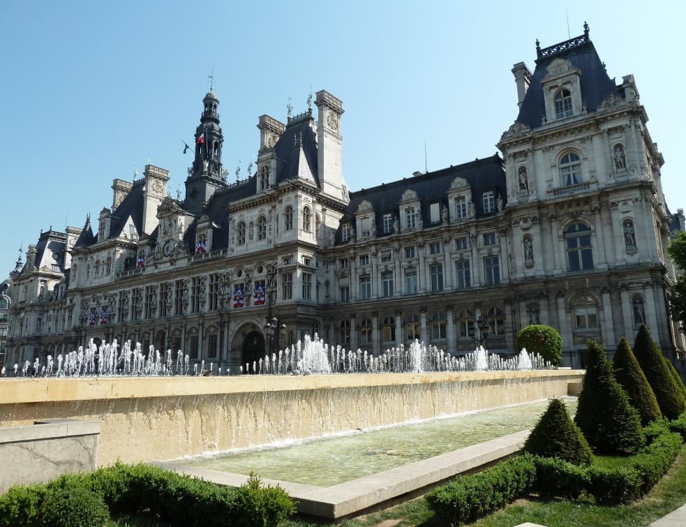 Perquisition en cours à l'Hôtel de Ville de Paris dans le dossier de la tour Triangle