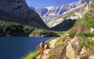 Feuilleton - De l’or blanc au tourisme vert : la montagne relève le défi