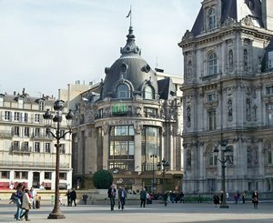 Le Bazar de l'Hôtel de Ville (BHV) parisien dans le giron d'une petite foncière familiale