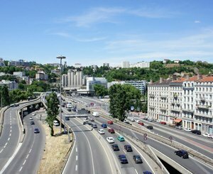 Les véhicules en transit bannis du centre de Lyon