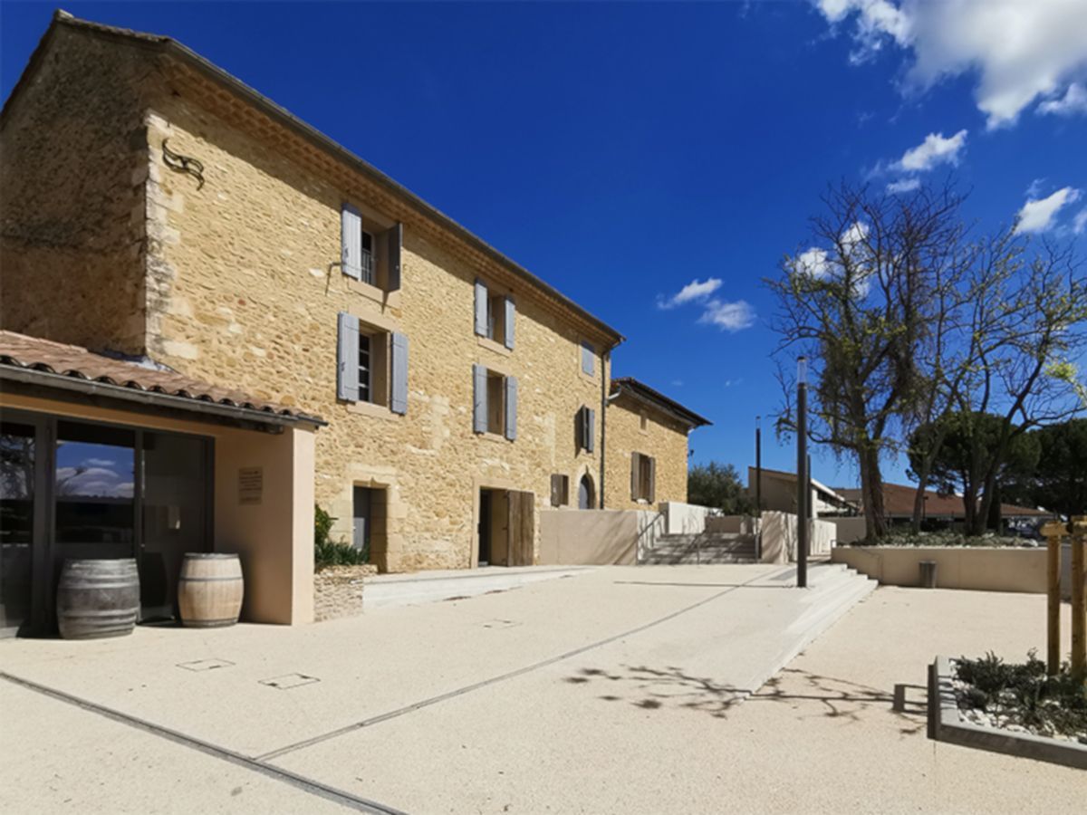 Le château Mongin magnifié dans une ambiance viticole