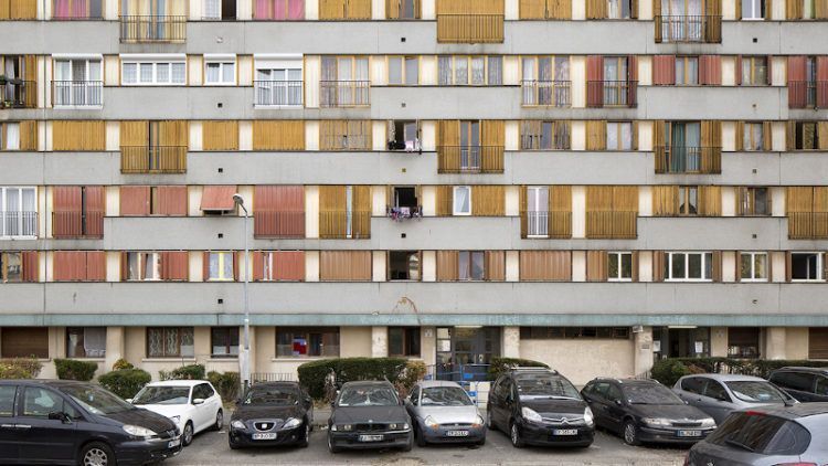 A Clichy-sous-Bois, gestion de l’attente par l’architecte Hélène Reinhard