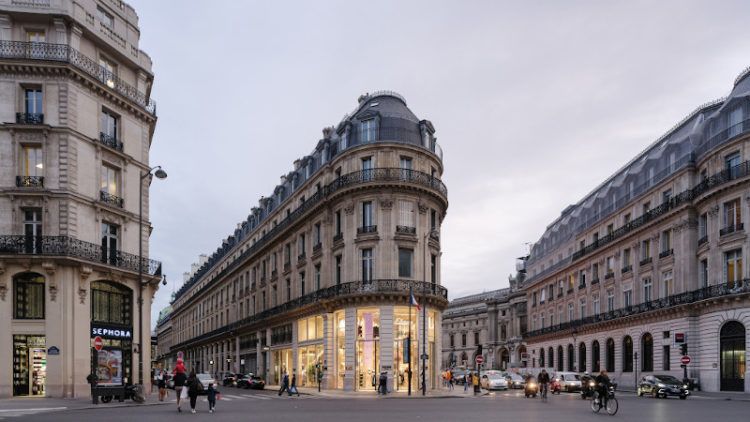 Boutique Etam signée MVRDV à Paris : révélation intime ?