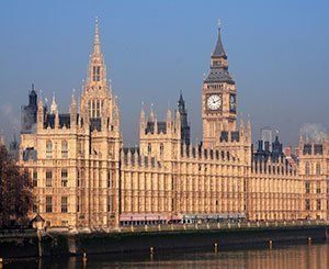 Le Parlement britannique tombe en décrépitude