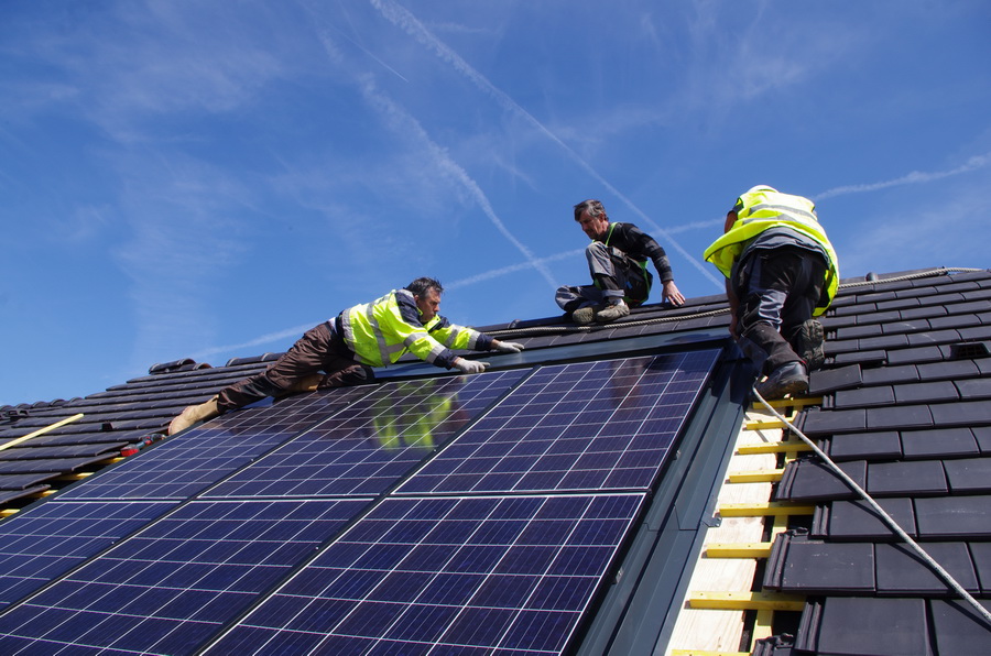 Energie solaire photovoltaïque : les bonnes et les mauvaises nouvelles de l’été