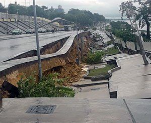 Effondrement d'une partie de la corniche surplombant le fleuve Congo à Brazzaville