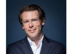 William Bouygues s'initie à un nouveau métier dans le groupe familial