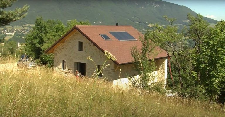 Contre-exemple d’une maison « écologique », « économe en énergie » rénovée dans l’Ain