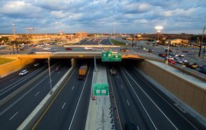 Le géant espagnol Ferrovial reste dans le rouge