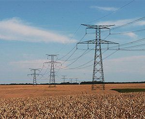 Le gouvernement envisage un tarif garanti de l'énergie pour les copropriétés, comme pour les TPE