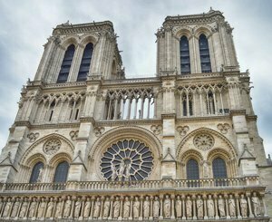 Notre-Dame prête à accueillir de nouveau le "monde entier" à partir du 8 décembre