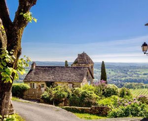 Résidences secondaires : la hausse durable de la demande post-Covid face à la forte remontée des taux exclut 1 projet précédemment finançable sur 2