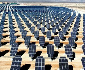 Oman prévoit trois projets d'électricité renouvelable avec TotalEnergies