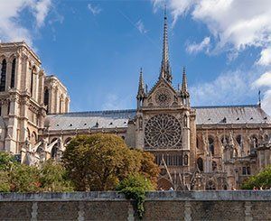Fidèle au passé ou novatrice, la reconstruction de la flèche de Notre-Dame divise