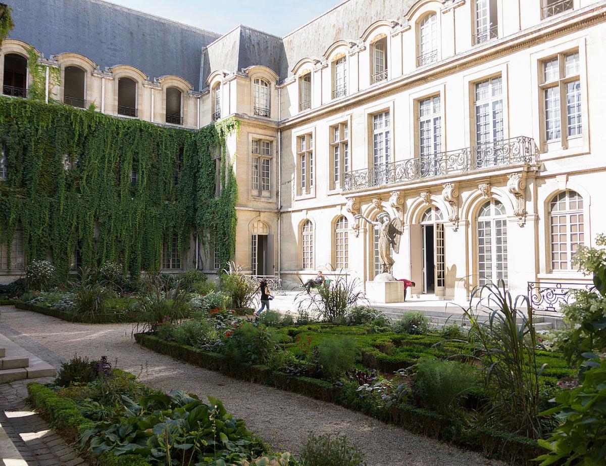 Anne Hidalgo inaugure le musée Carnavalet après une rénovation "titanesque"