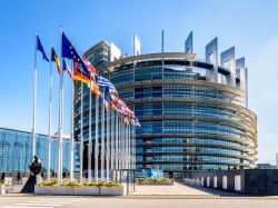 Les eurodéputés restreignent l'exposition au plomb et aux diisocyanates
