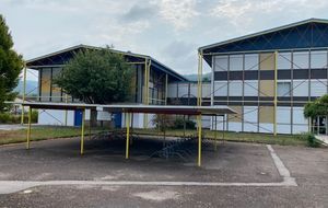 Dans les Vosges, un collège métallique fissuré va fermer