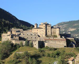 Une forteresse historique des Hautes-Alpes vendue 661.000 euros