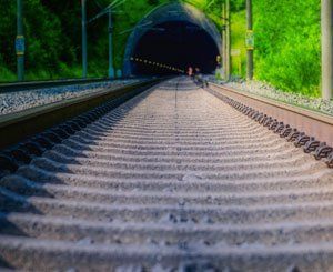 Castex s'engage à lancer les rénovations des petites lignes ferroviaires