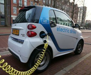 Le Haut Conseil pour le Climat veut plus de "petites électriques" pour décarboner les transports