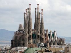 La Sagrada Familia obtient son permis de construire après 137 ans de travaux