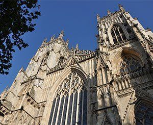 35 ans avant Notre-Dame, la cathédrale de York reconstruite après un incendie