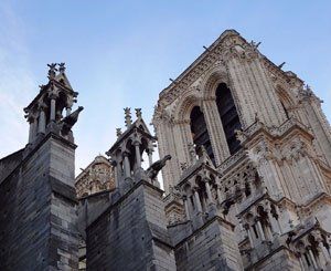 Après le drame de Notre-Dame, les gouvernements de l'UE veulent mieux protéger leur patrimoine ensemble