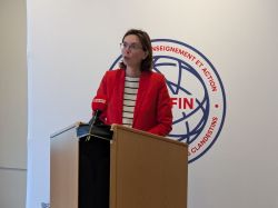"Des aides à la transition énergétique partent à l'étranger" (ministre)