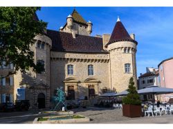 En Ardèche, le château d'Aubenas se mue en centre d'art contemporain