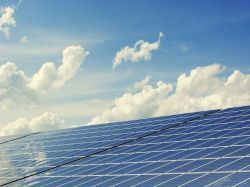 Renouvelables : boom des raccordements de panneaux solaires au premier trimestre 2021